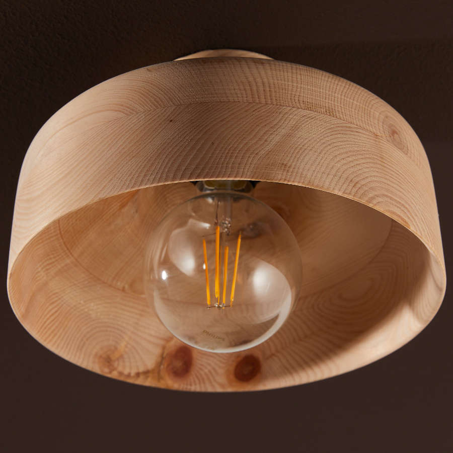 Lampe aus Holz hergestellt - Blasla Hof