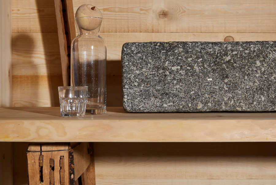 Naturmaterialien - Wasser, Holz, Stein