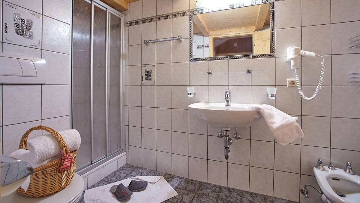 Dolomitenblick Badezimmer