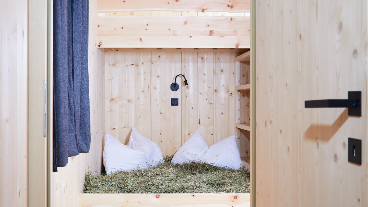 Groudo Michl hay bed